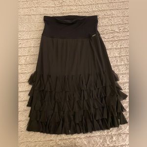 Deca-Paris Flowing Black Skirt